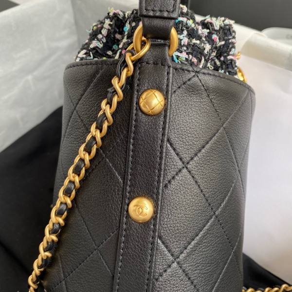 CL BUCKET BAG