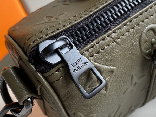 l**is V*t*n keepall xs