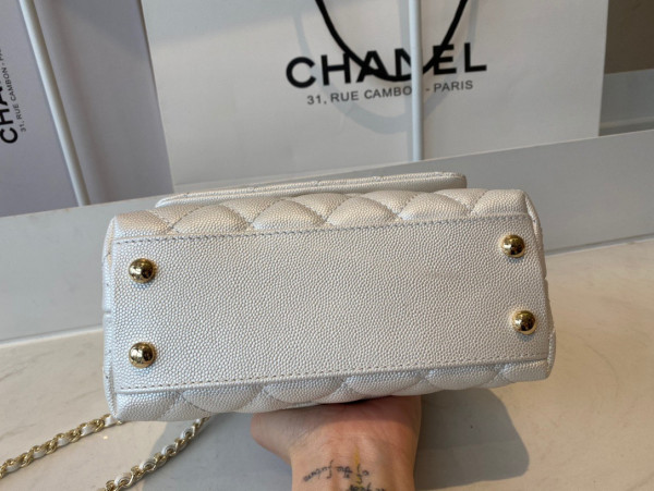 CL MINI FLAP BAG WITH TOP HANDLE