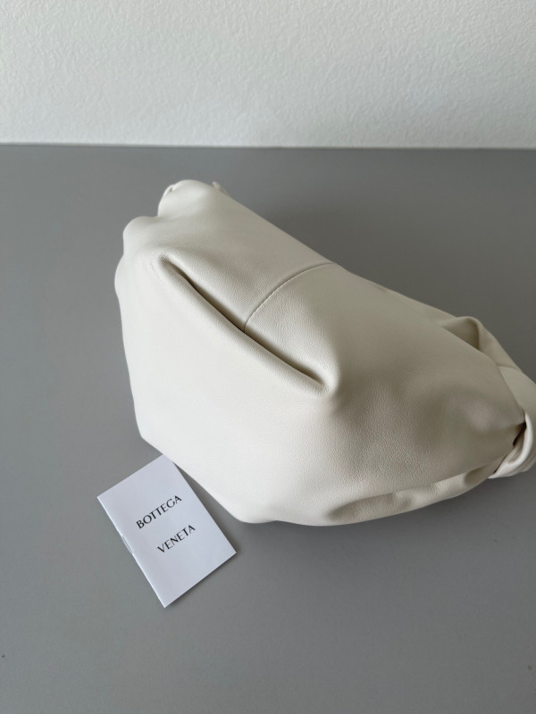 Bo*te*ga ve*ne*ta mini double knot