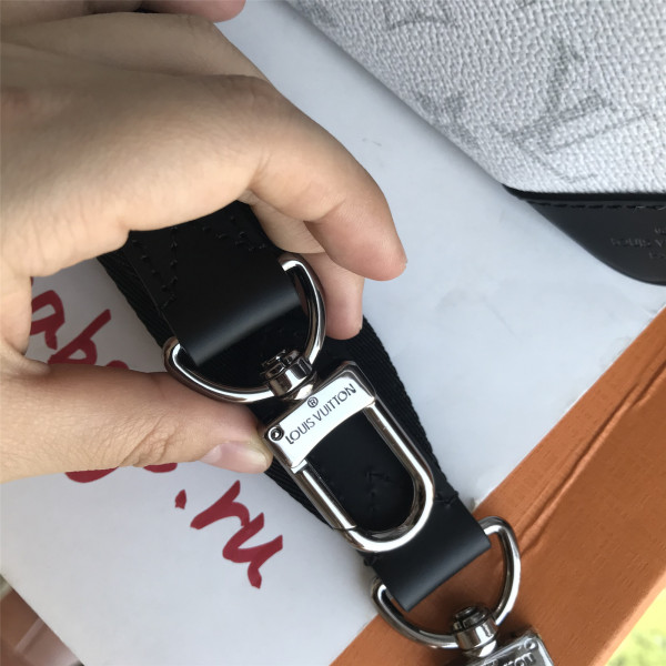 l**is V*t*n district