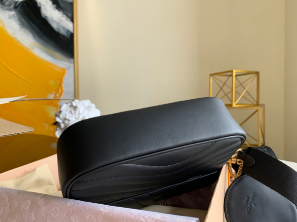 l**is V*t*n multi pochette new wave