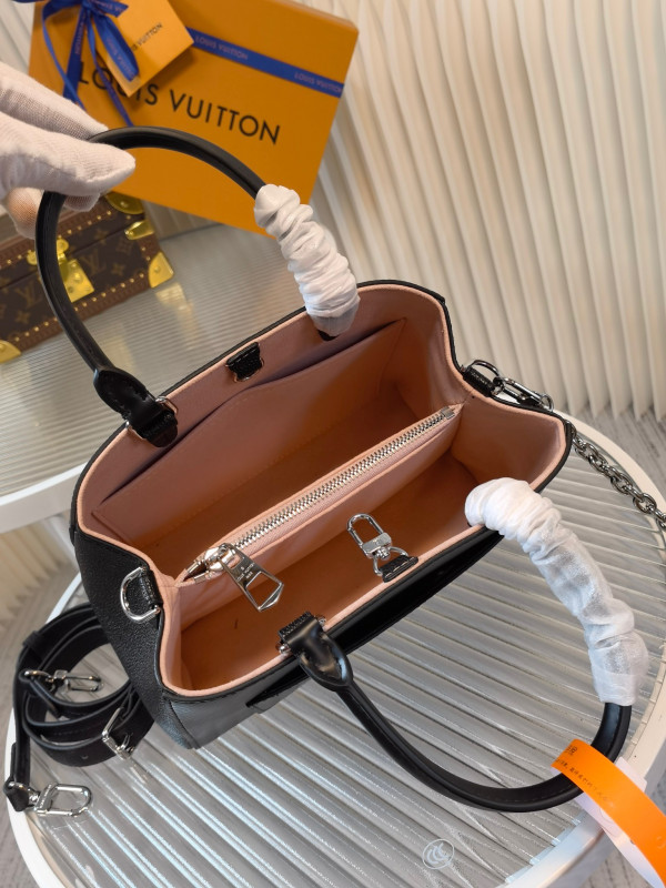 l**is V*t*n marelle tote bb