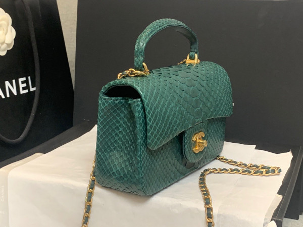 CL MINI FLAP BAG WITH TOP HANDLE