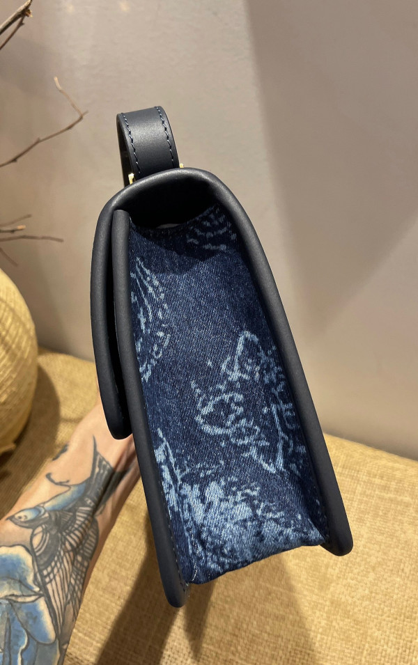 D*or 30 montaigne bag