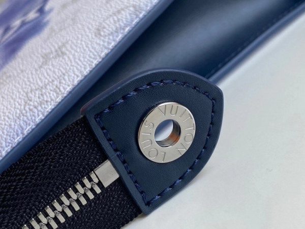 l**is V*t*n pochette voyage mm