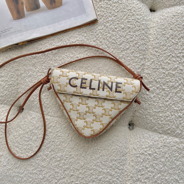Ce**e triangle bag