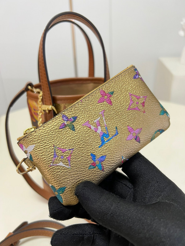 l**is V*t*n nano bucket