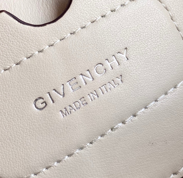 GIVENCHY ANTIGONA SOFT
