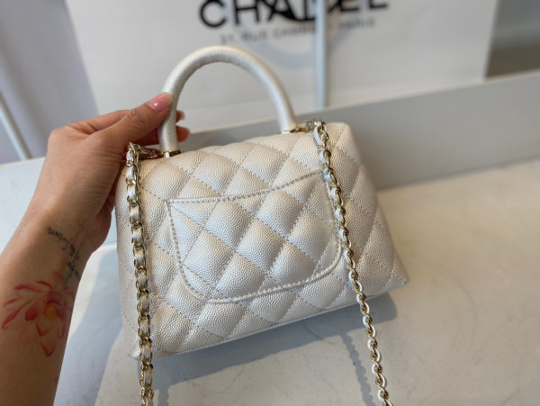 CL MINI FLAP BAG WITH TOP HANDLE
