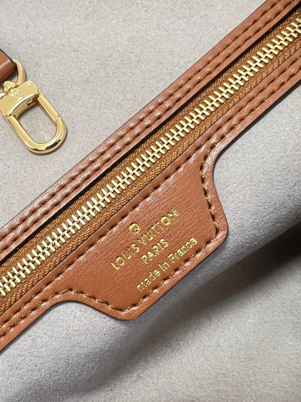 l**is V*t*n neverfull mm