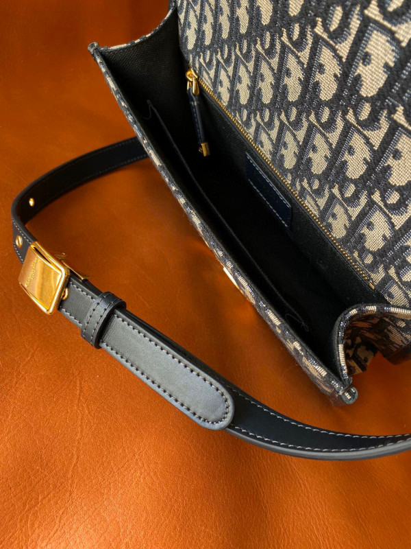 D*or oblique montaigne