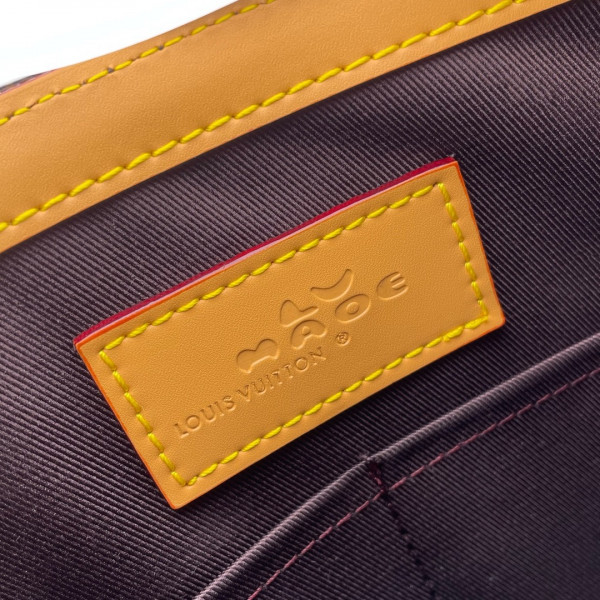 l**is V*t*n sac plat cross