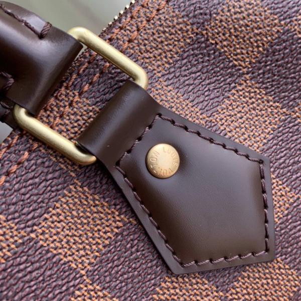 l**is V*t*n speedy bandouliÈre 35