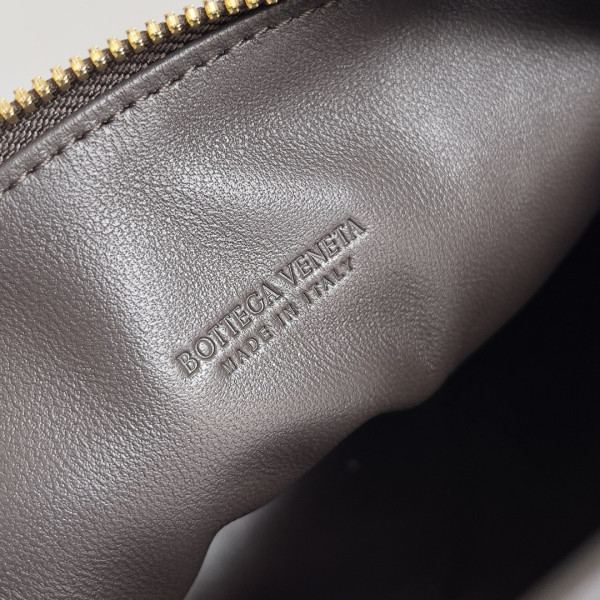 Bo*te*ga ve*ne*ta candy wallace-22*13*9cm