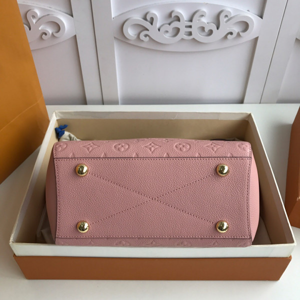 l**is V*t*n montaigne bb