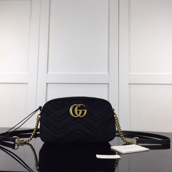 G*u*i gg marmont velvet small shoulder bag