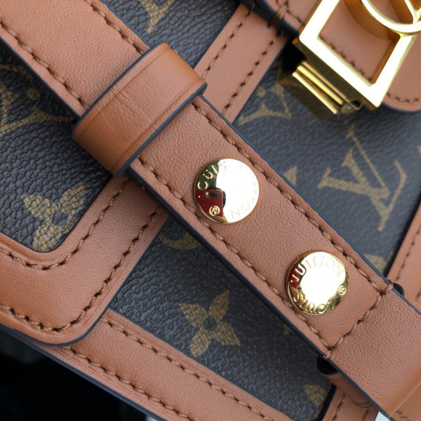 l**is V*t*n dauphine mm（2019 spring show）