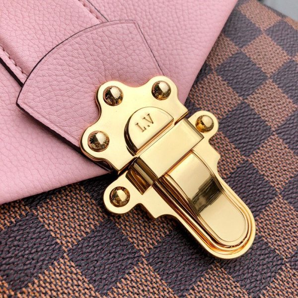 l**is V*t*n backpack clapton