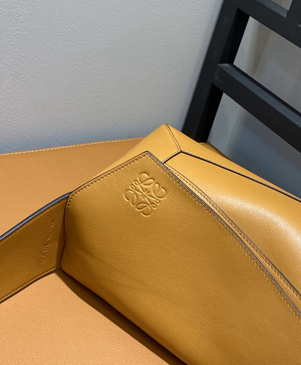 LOEWE Puzzle Hobo bag