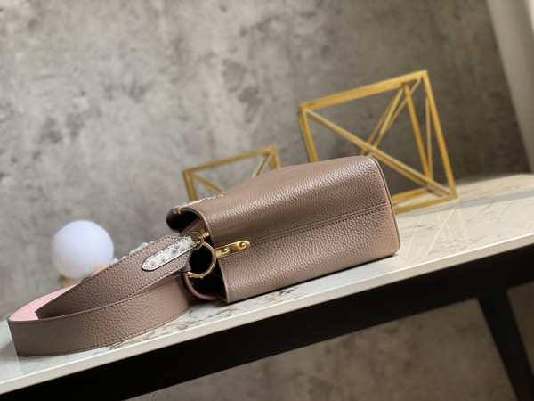 l**is V*t*n capucines mm