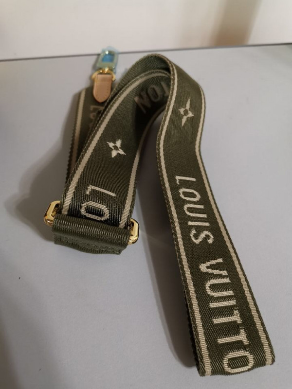 l**is V*t*n multi pochette accessoires - digital exclusive prelaunch