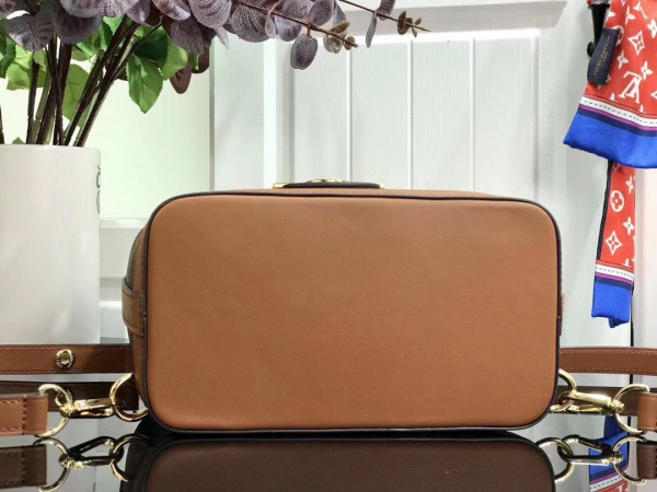 l**is V*t*n dauphine backpack