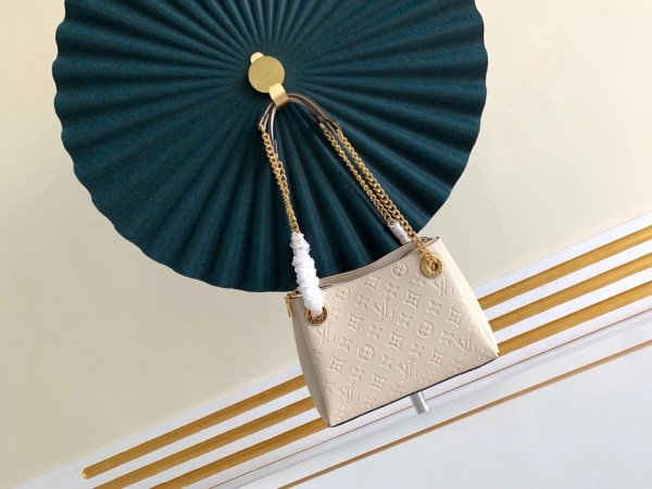 l**is V*t*n surene bb