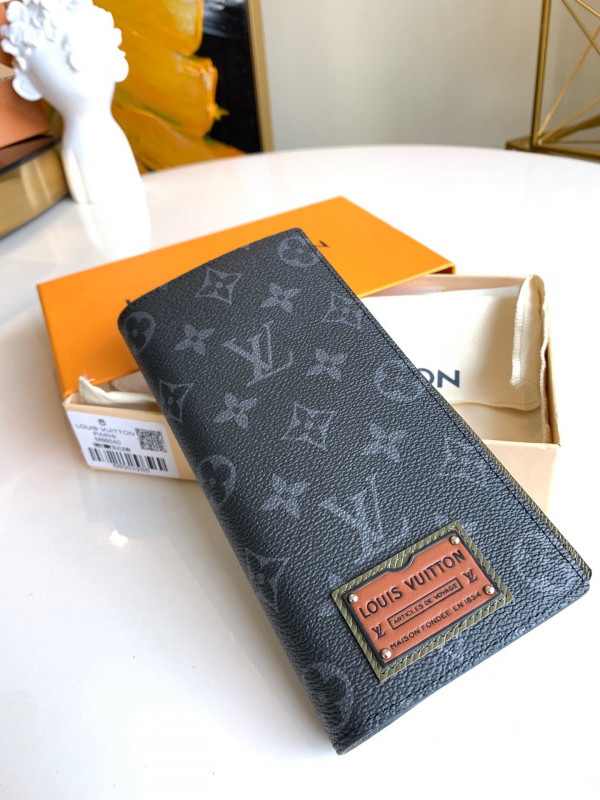 l**is V*t*n brazza wallet