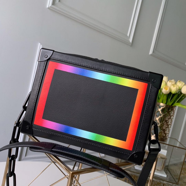 l**is V*t*n soft trunk