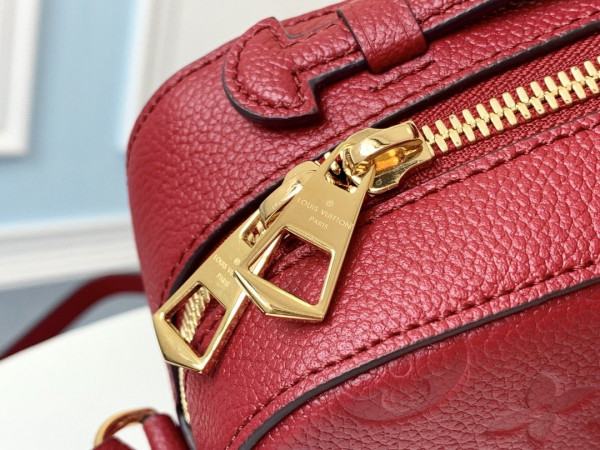 l**is V*t*n saintonge