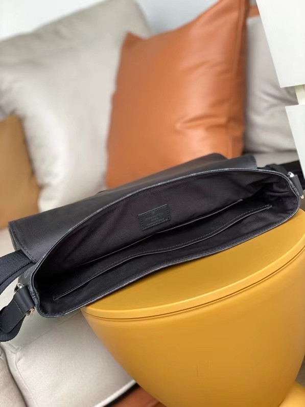 l**is V*t*n district mm