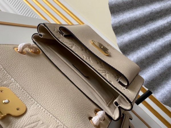 l**is V*t*n vavin bb