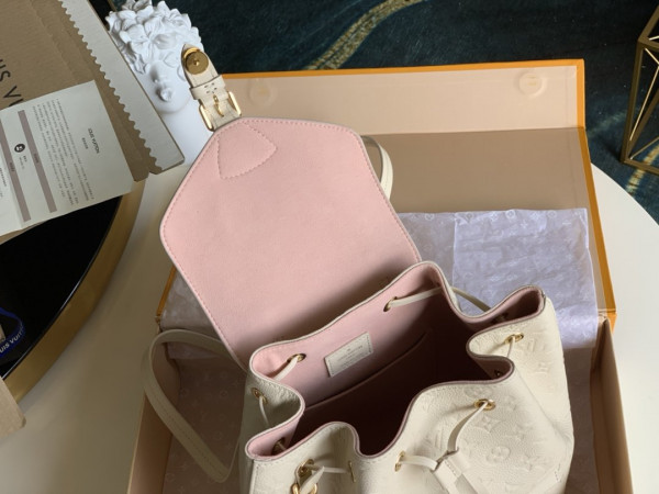 l**is V*t*n montsouris backpack