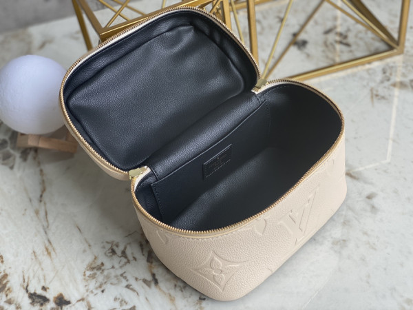 l**is V*t*n nice mini