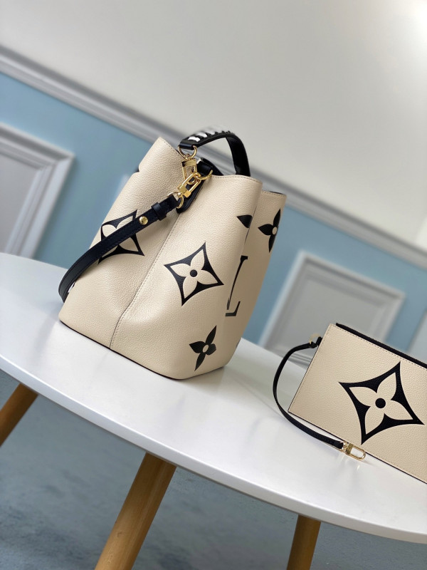 l**is V*t*n nÉonoÉ