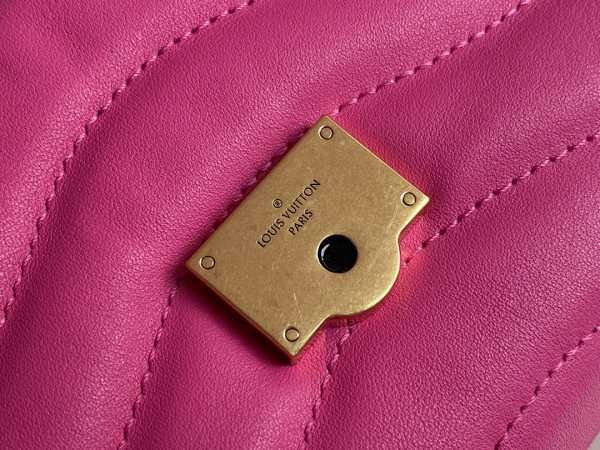 l**is V*t*n new wave chain bag