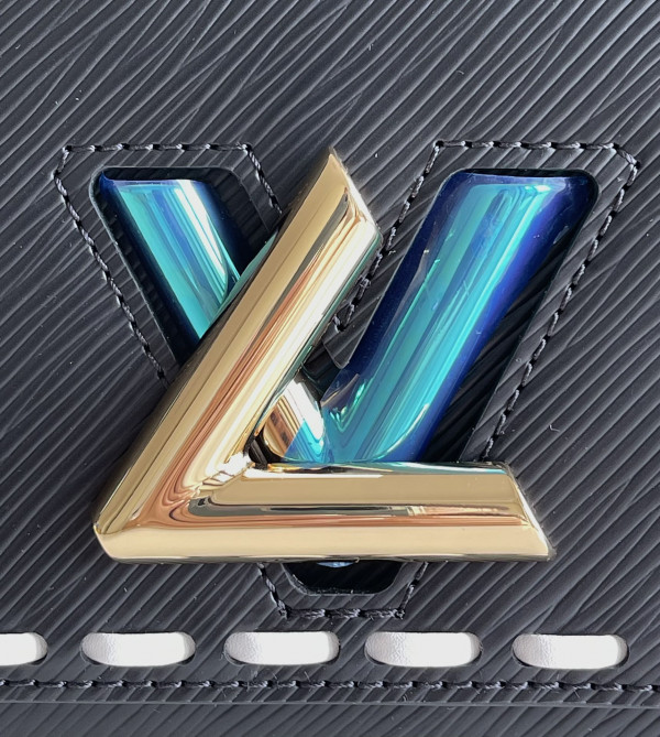 l**is V*t*n twist pm