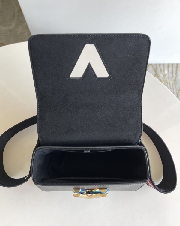 l**is V*t*n twist pm