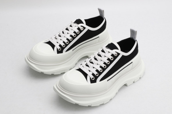 ALEXANDER MCQUEEN Tread Slick Lace Up