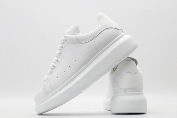 ALEXANDER MCQUEEN Oversized Sneaker