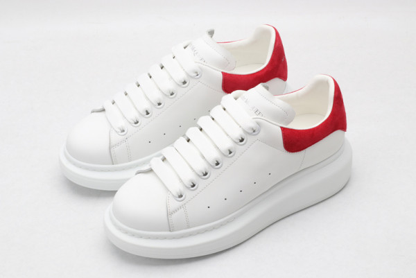 ALEXANDER MCQUEEN Oversized Sneaker