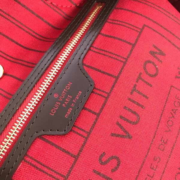 l**is V*t*n neverfull pm