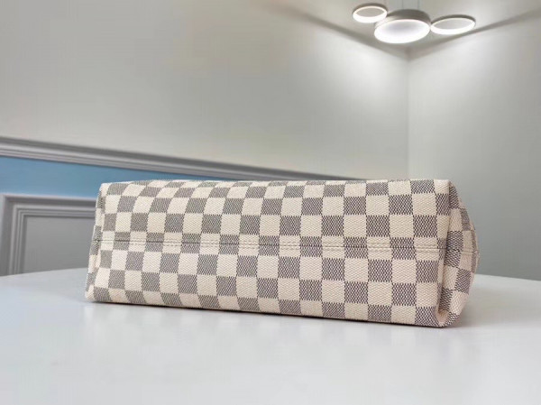 l**is V*t*n graceful pm