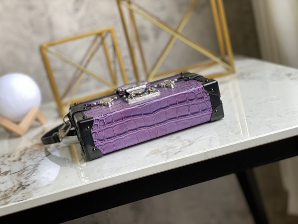 l**is V*t*n petite malle