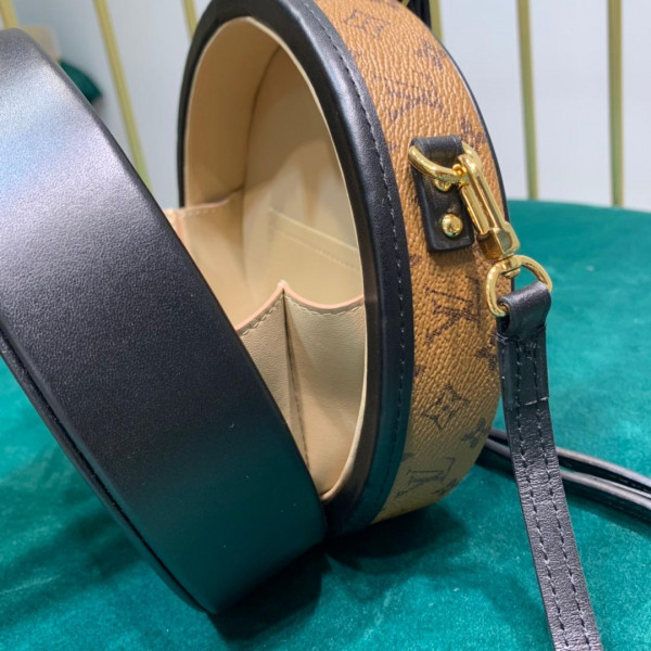 l**is V*t*n petite boite chapeau