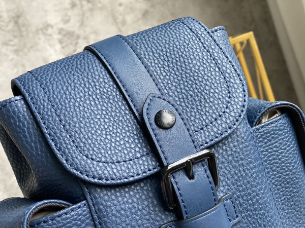 l**is V*t*n christopher xs