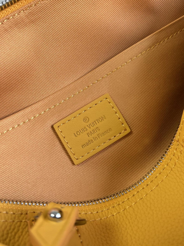 l**is V*t*n city keepall