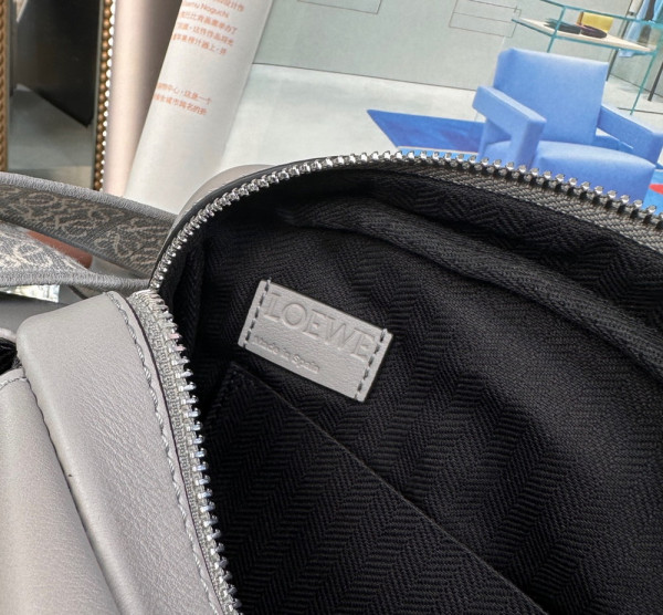 LOEWE XS Military messenger bag