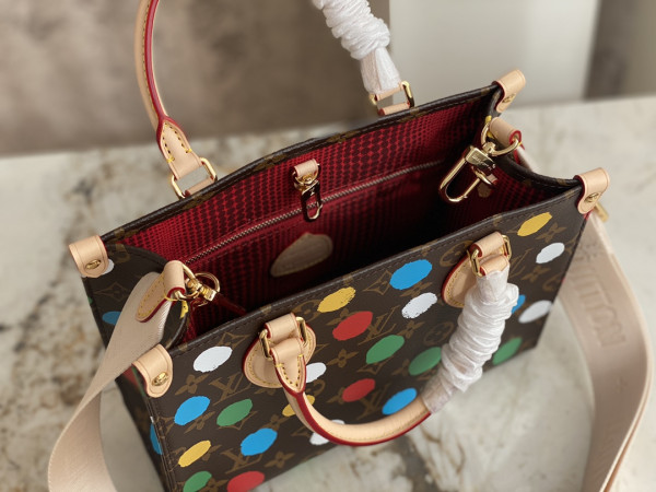 l**is V*t*n x yk onthego pm